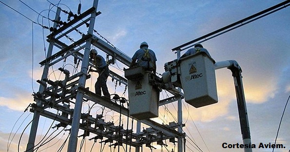 Sistema eléctrico nacional solo funciona a 10% de su capacidad.