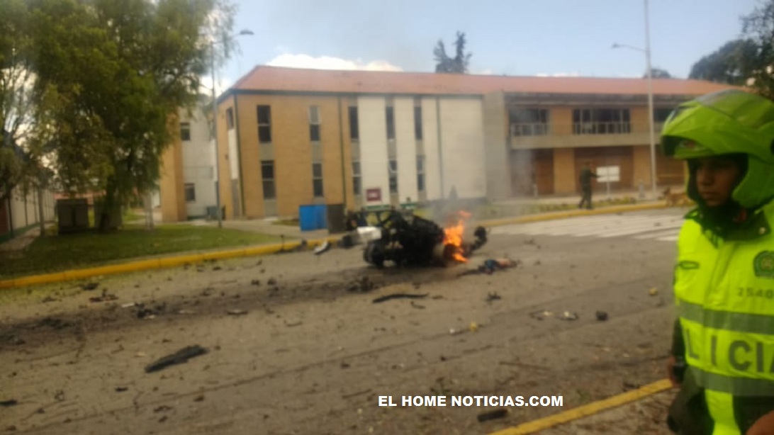 El motor del vehículo que explotó dentro de la Escuela General Santander de la Policía.