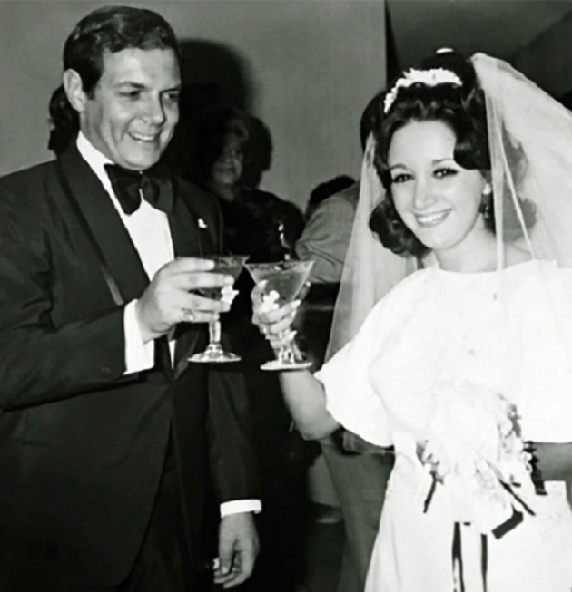 María Antonieta de las Nieves en su matrimonio. Hace 48 años.