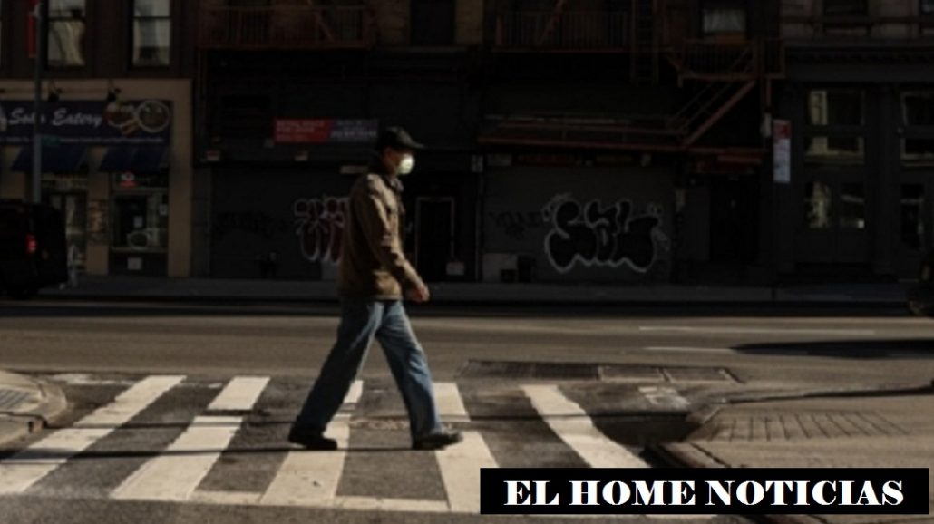 camina en nueva york en medio de la pandemia. Foto Europa Press