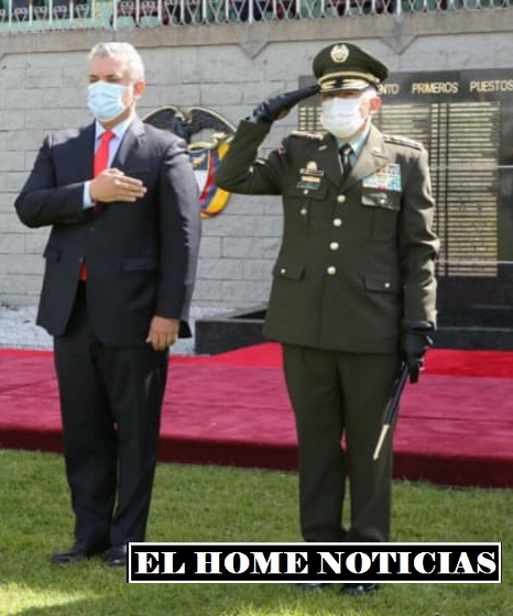 Iván Duque y general Óscar Atehortúa.