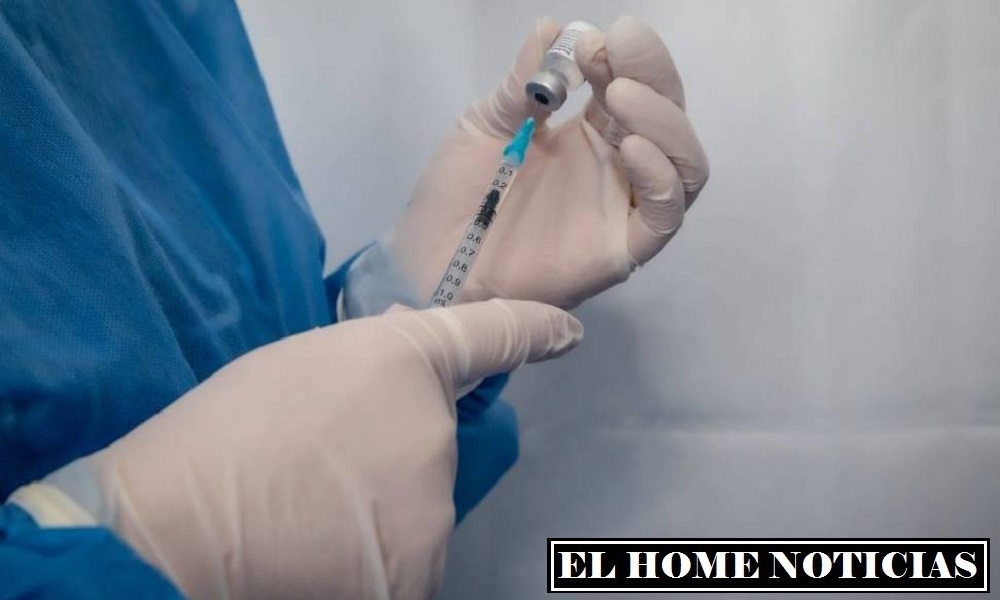 La Secretaría Distrital de Salud aplicará sin pico y cédula las segundas dosis de la vacuna Moderna.Foto: Alcaldía de Bogotá.