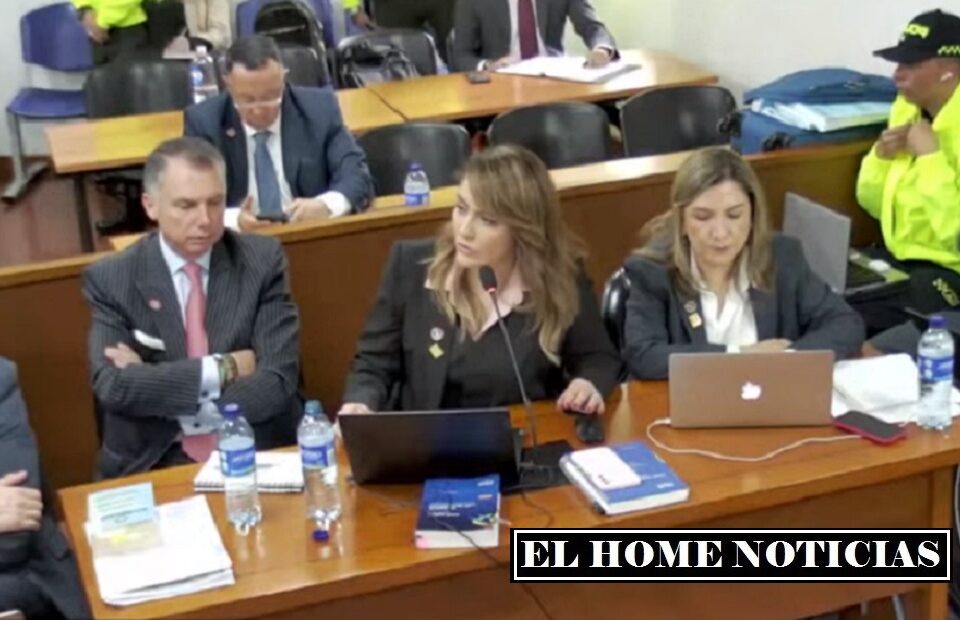 Durante la imputación de cargos por el caso de corrupción en la UNGRD, cuando Andrea Muñoz, fiscal delegada, da a conocer los detalles de la investigación.